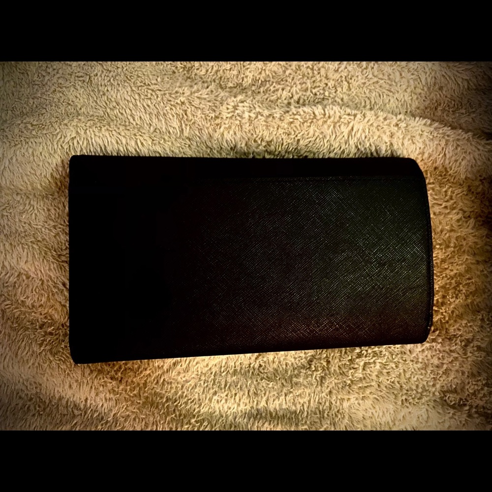 Kate Spade Wallet - Picture 2 of 4